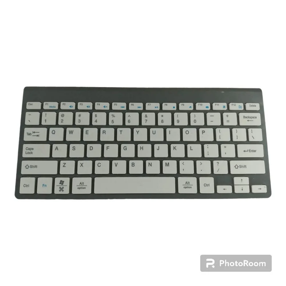 CYLO Plug and Play Wireless Mouse and Keyboard NOB
